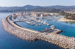 24 x 7 Metre Berth/Mooring Port of Bormes-Les-Mimosas For Sale