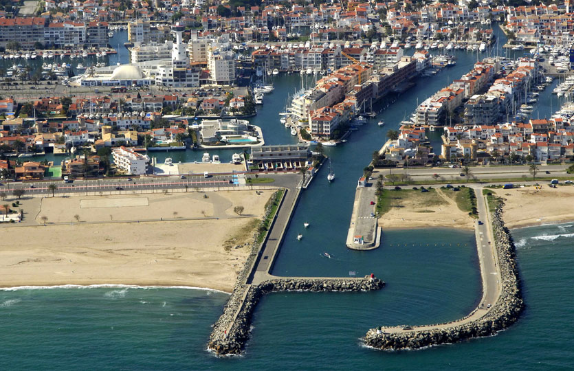 Marina D'Empuriabrava - Marina Berths / Moorings