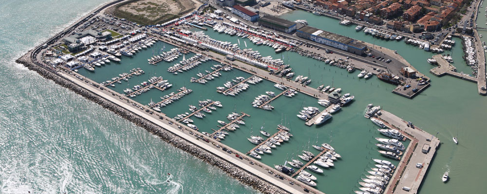 Marina di Cesari - Marina Berths / Moorings