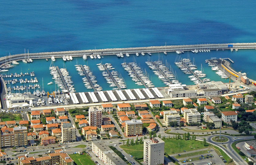 Marina Cala de Medici - Marina Berths / Moorings